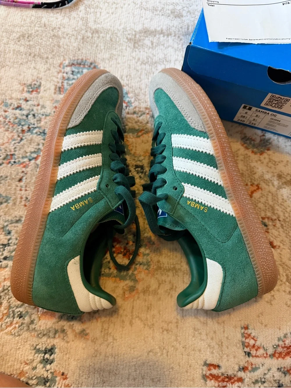 Adidas Samba OG Men’s Green & White Suede Retro Sneakers